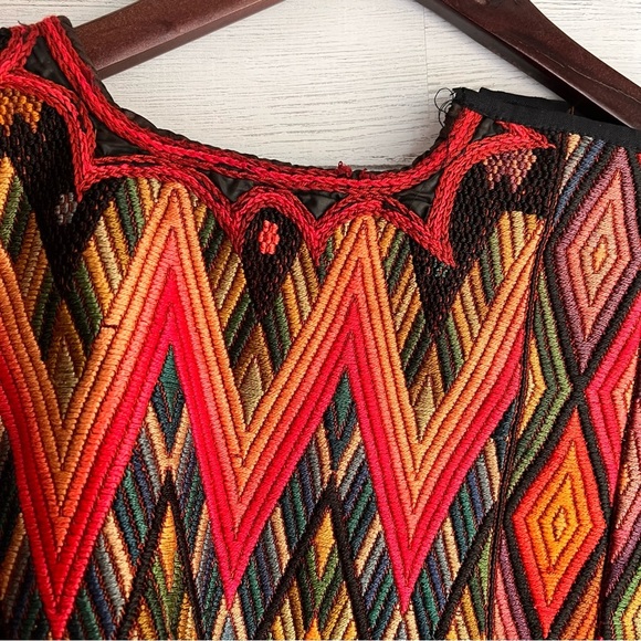 Vintage 70s Guatemalan Huipil Handmade Tunic Top – Red Brown Geometric P… - Picture 4 of 15